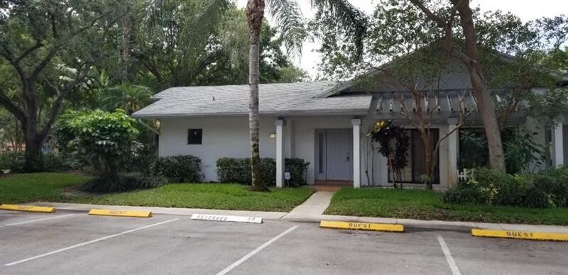 Images Manuel Alfonso Galeano With Weston International Realty