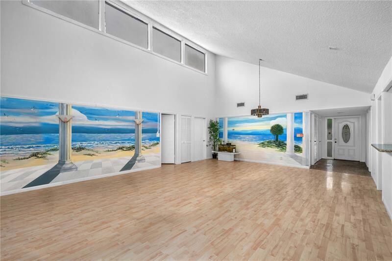 Images Manuel Alfonso Galeano With Weston International Realty