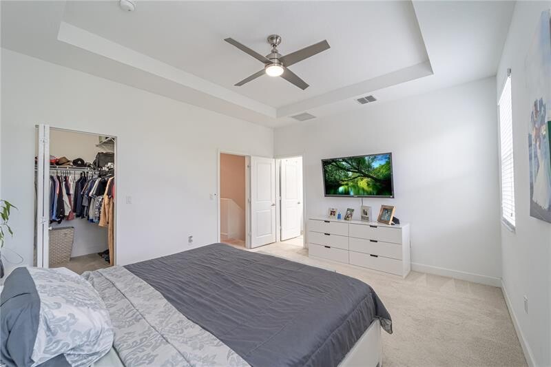 Images Manuel Alfonso Galeano With Weston International Realty
