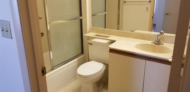 Images Manuel Alfonso Galeano With Weston International Realty