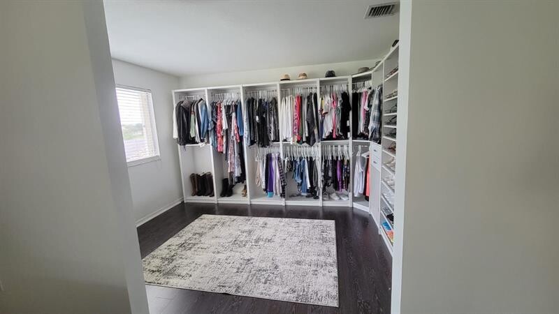 Images Manuel Alfonso Galeano With Weston International Realty