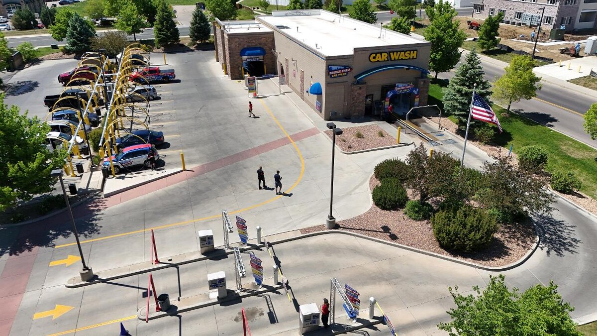 Images Breeze Thru Car Wash - North Loveland