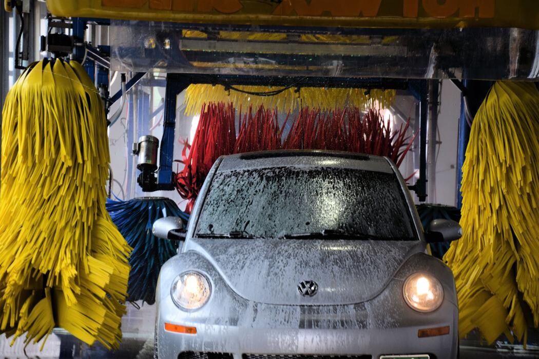 Images Breeze Thru Car Wash - East Loveland