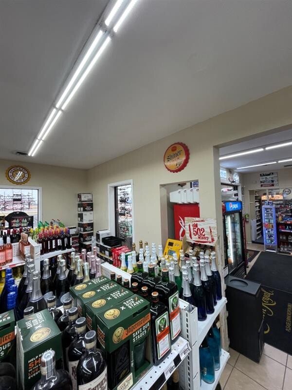 Images BudgetCoinz Bitcoin ATM