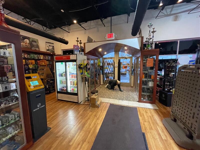 Images BudgetCoinz Bitcoin ATM