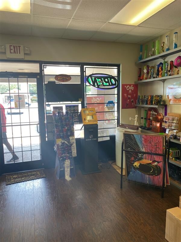 Images BudgetCoinz Bitcoin ATM