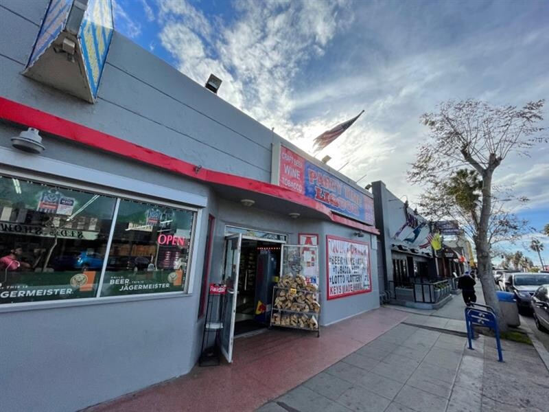 Images BudgetCoinz Bitcoin ATM