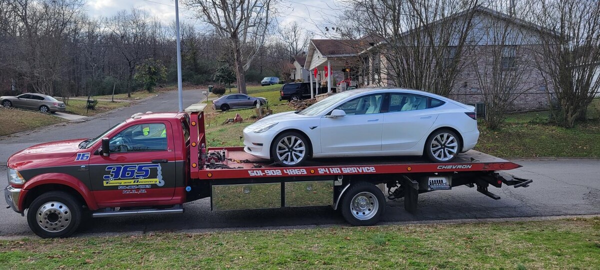 Images 365 Towing and Recovery