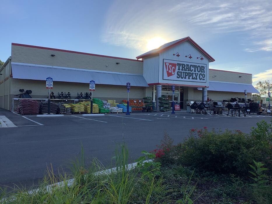 Images Tractor Supply Co.