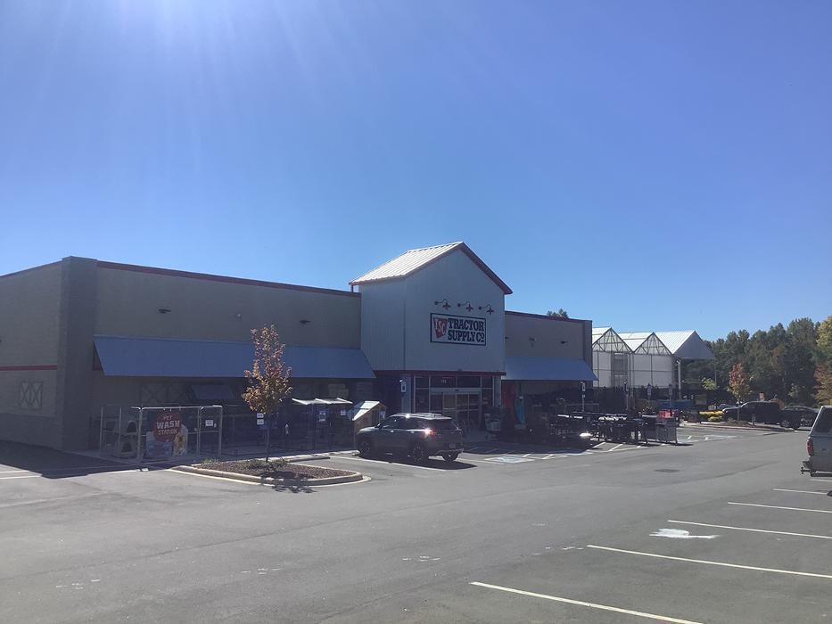 Images Tractor Supply Co.
