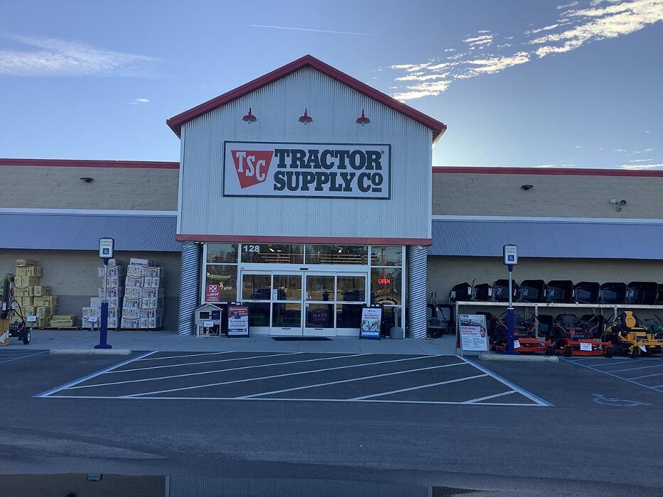 Images Tractor Supply Co.