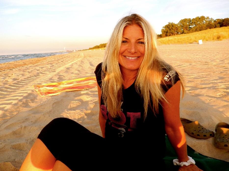 Images Beach Yoga with Diana