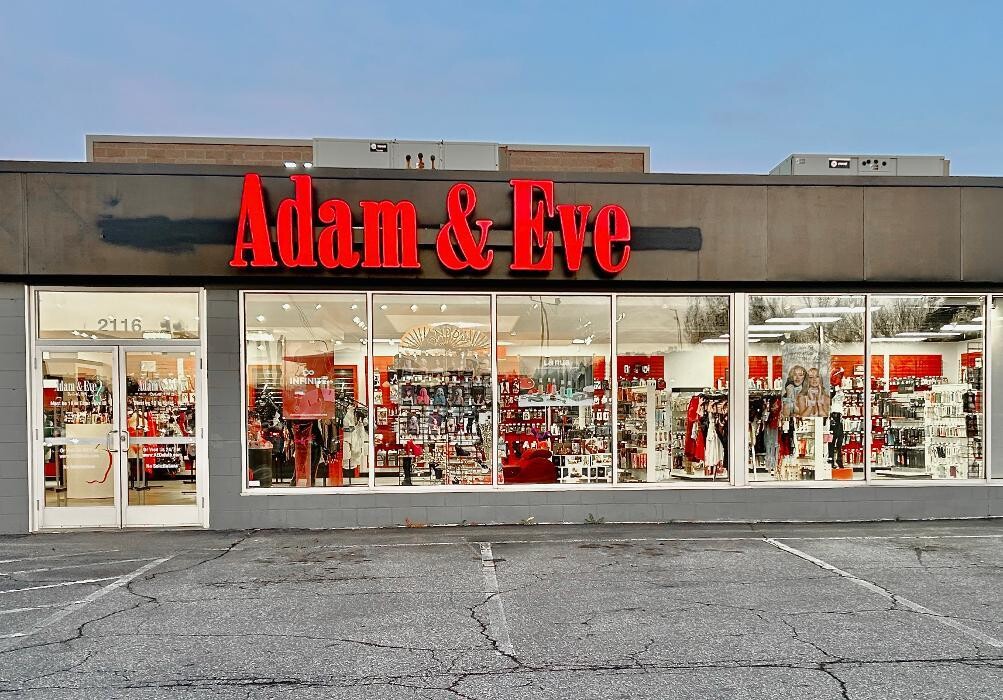 Images Adam & Eve Stores