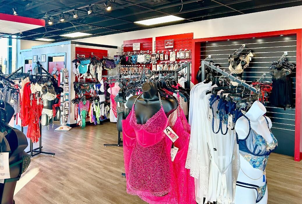 Images Adam & Eve Stores
