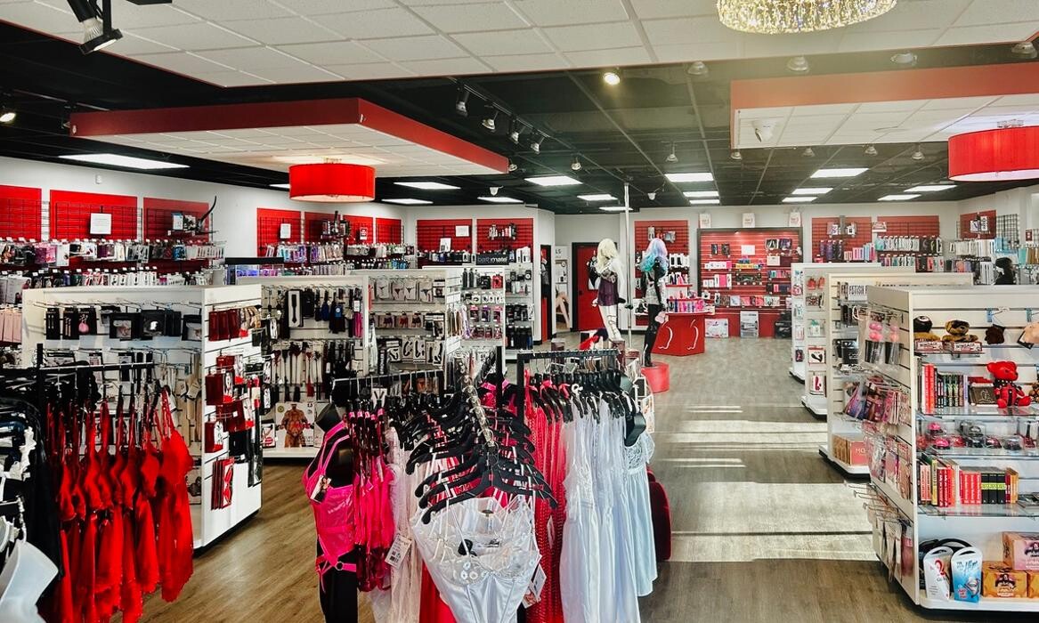 Images Adam & Eve Stores