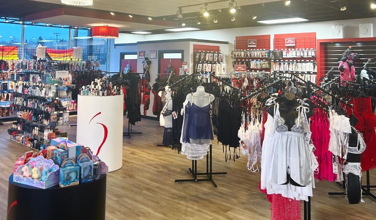 Images Adam & Eve Stores