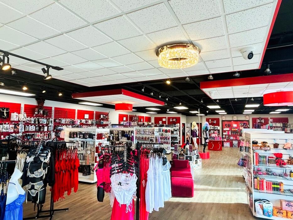 Images Adam & Eve Stores