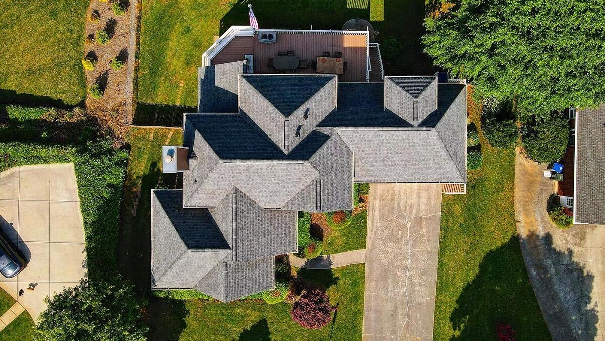 Images StormROOF Systems