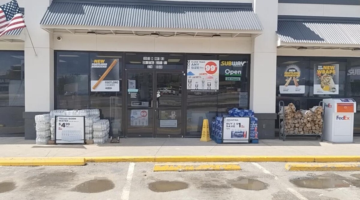 Images CoinFlip Bitcoin ATM - TXB 85 (Crystal City)