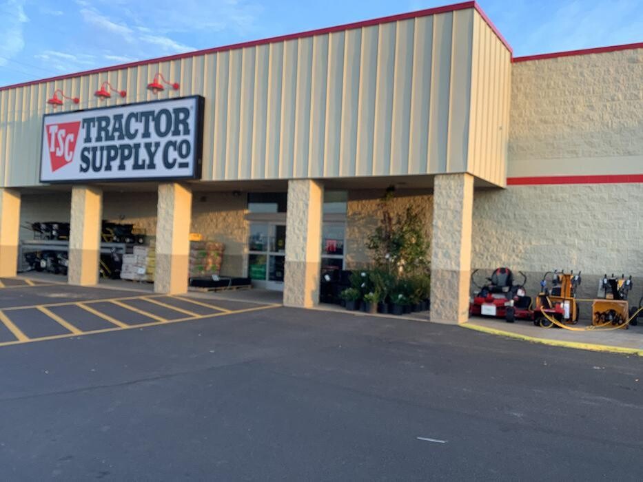 Images Tractor Supply Co.