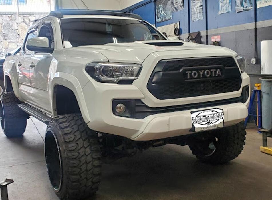 Images Island Performance & Offroad