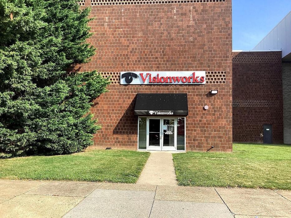 Images Visionworks Oxford Valley Mall