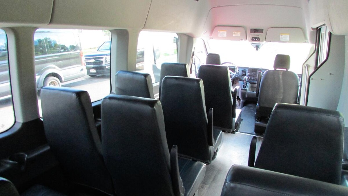 Images 303 Luxury Car Service
