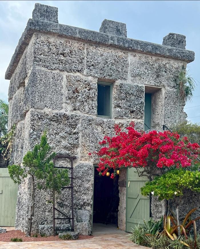 Images Coral Castle