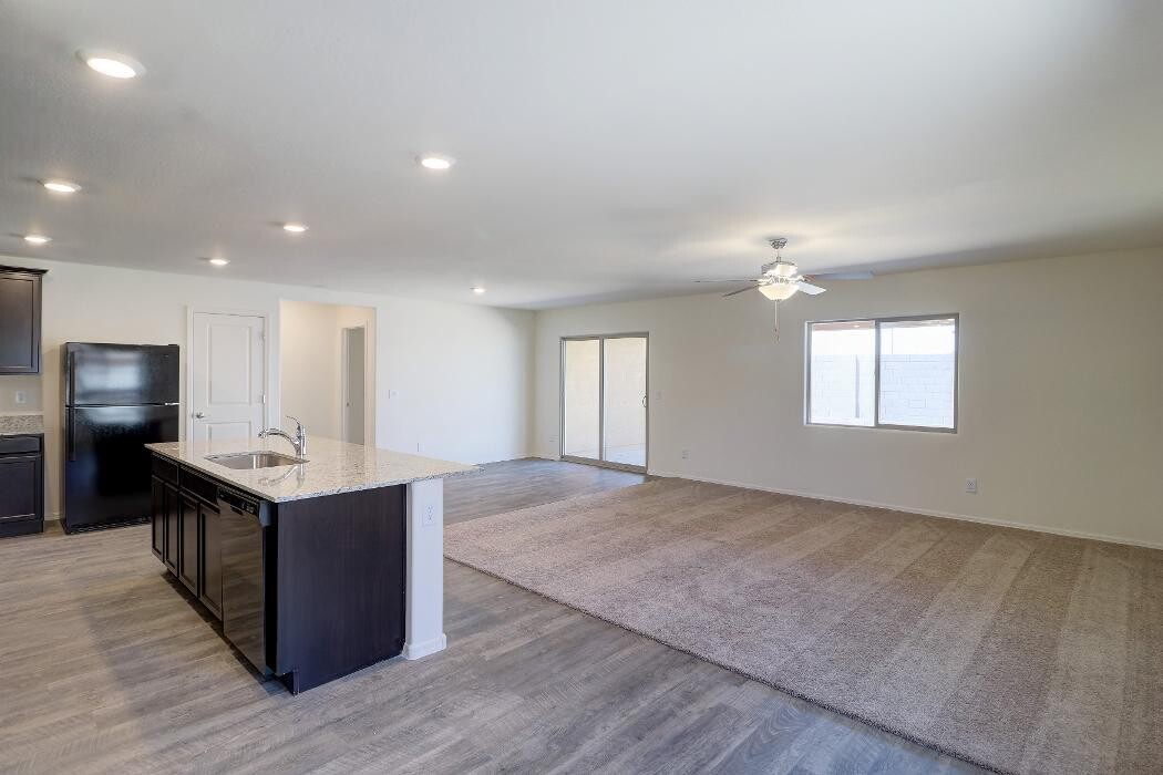 Images LGI Homes - Ghost Hollow Estates
