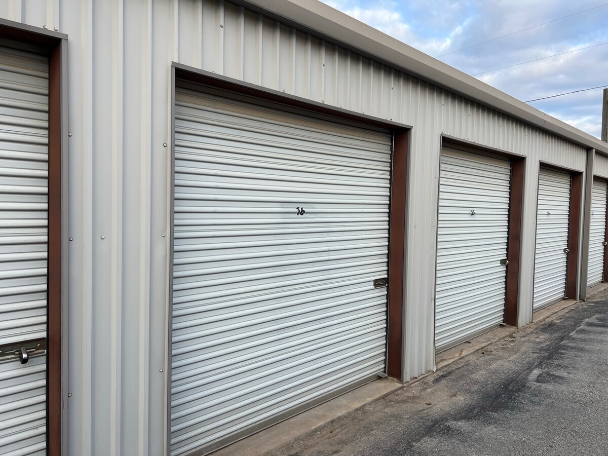 Images Smithville Storage