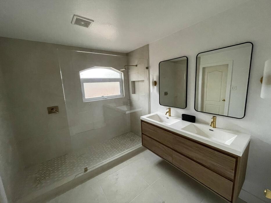 Images OnPoint Home Construction | Kitchen & Bath Remodeling