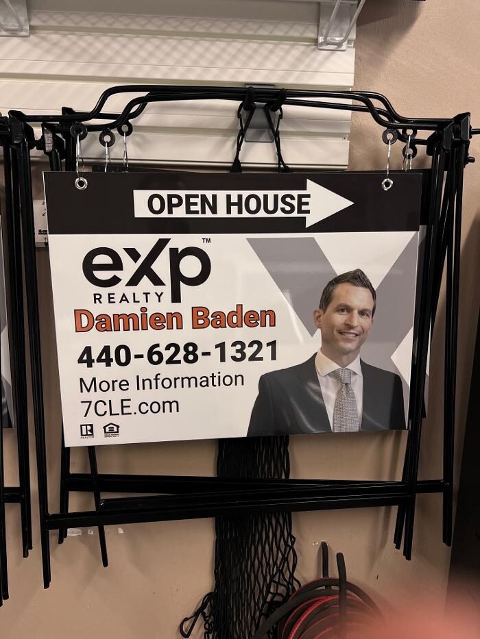 Images Realty Done by Damien Baden