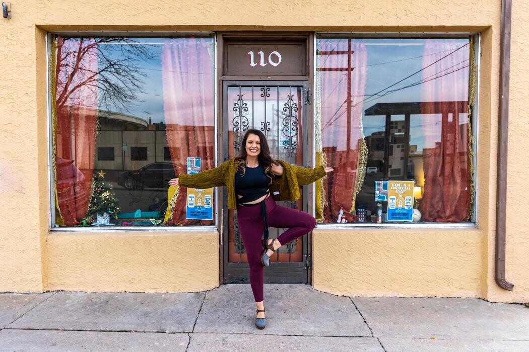 Images Ren Yoga Flow