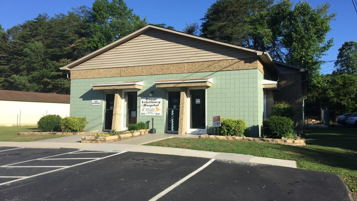 Images Roane Veterinary Hospital