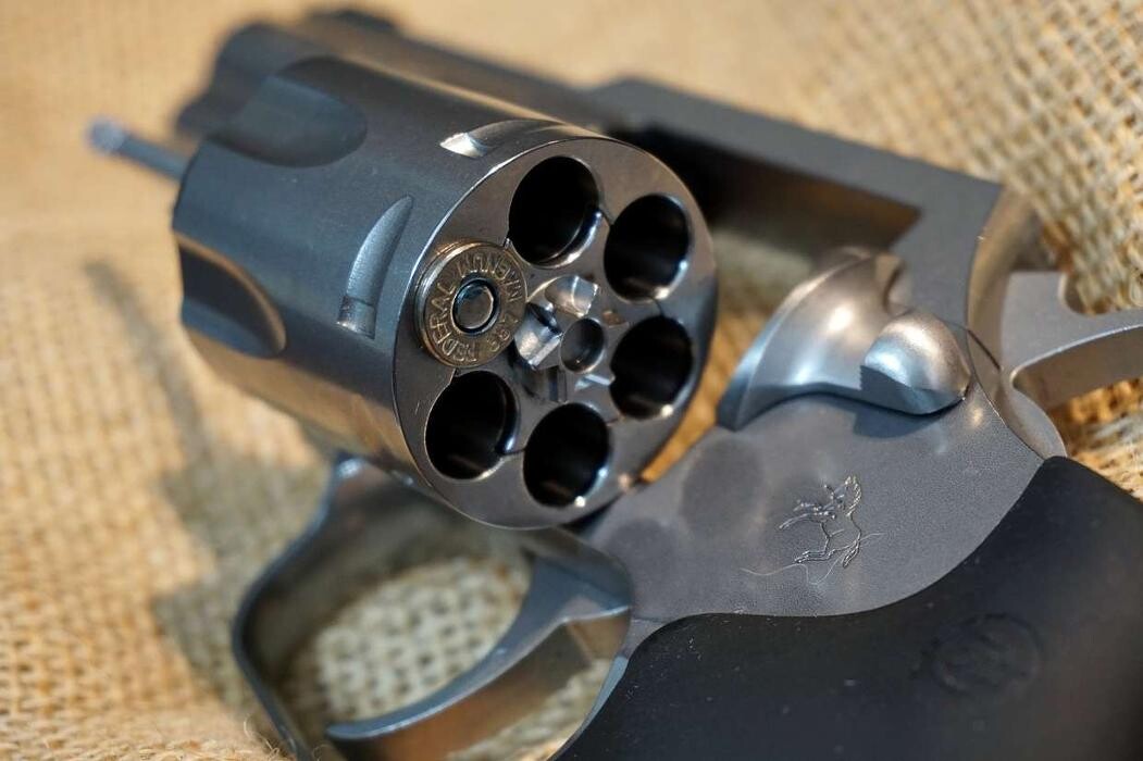 Images High Caliber Guns & Optics