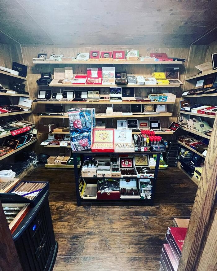 Images Crown Smoke Shop & Cigar Lounge - Shepherdsville