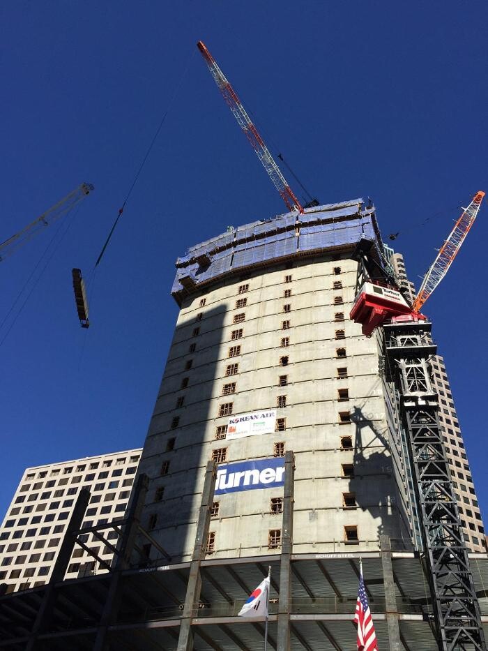 Images Reliable Crane Service