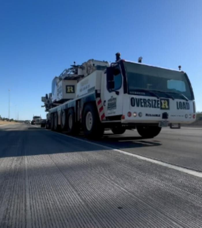 Images Reliable Crane Service