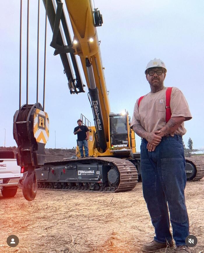 Images Reliable Crane Service