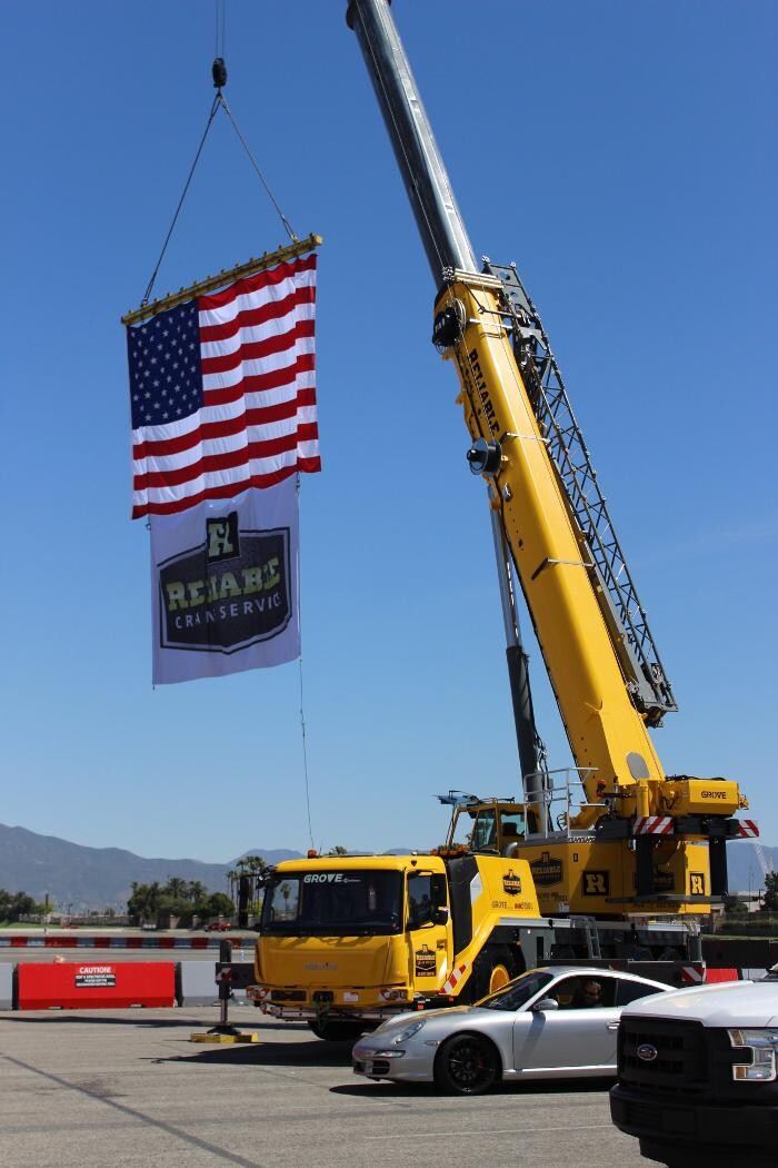 Images Reliable Crane Service