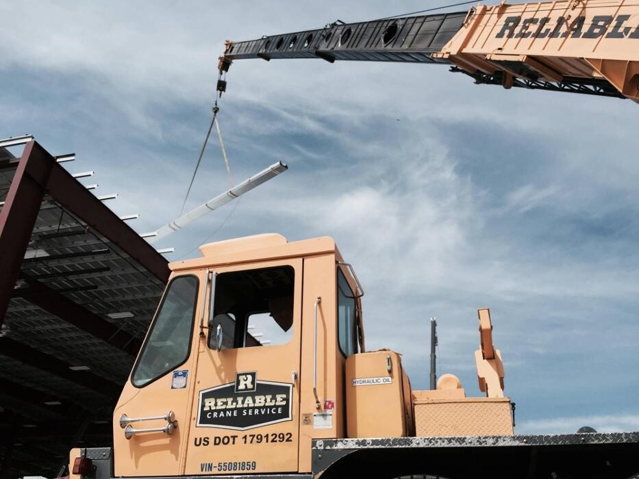 Images Reliable Crane Service