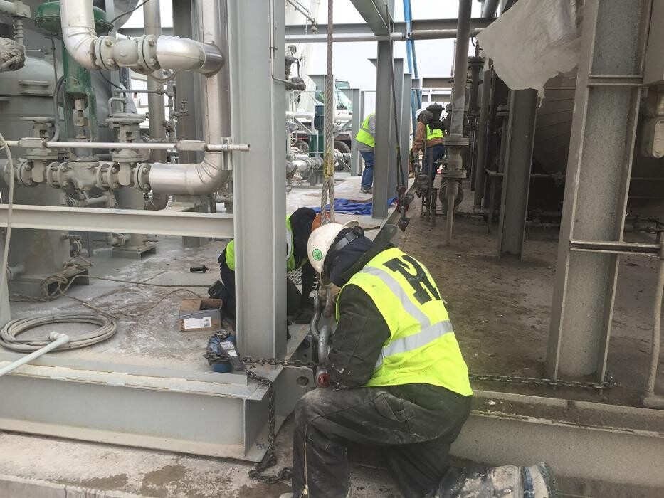 Images Reliable Crane Service