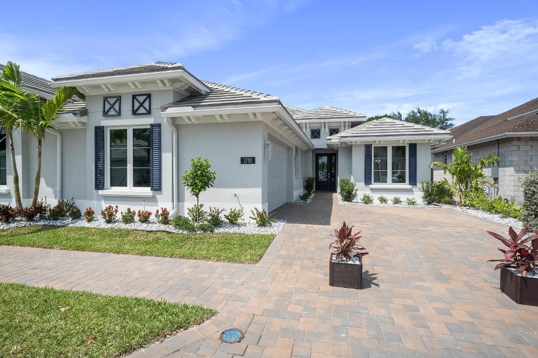 Images GHO Homes | Lucaya Pointe