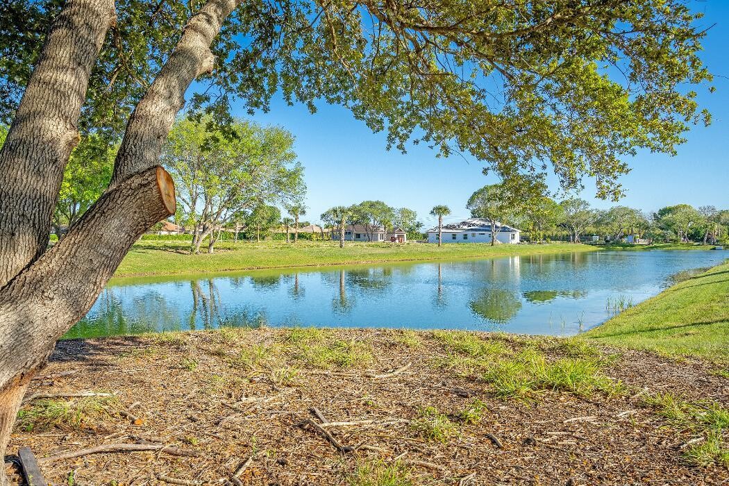 Images GHO Homes | Lucaya Pointe