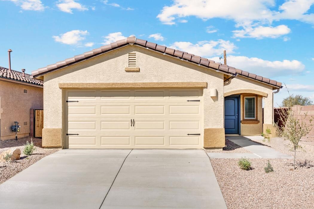 Images LGI Homes - Vistas at Huning Ranch
