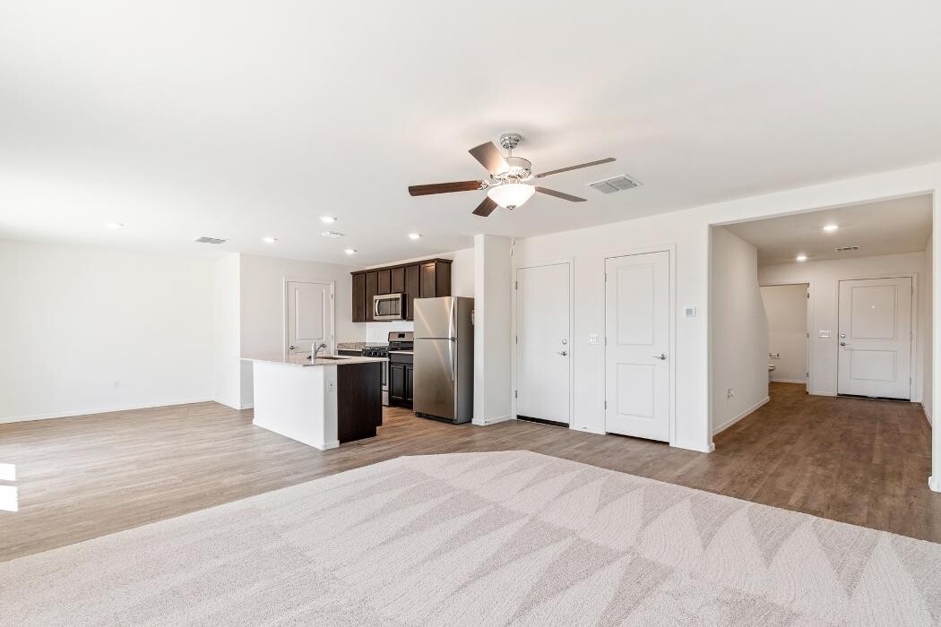 Images LGI Homes - Vistas at Huning Ranch