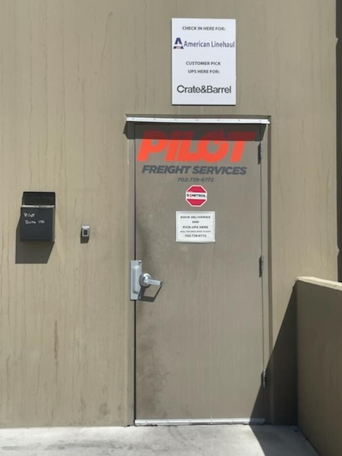 Images Crate & Barrel Warehouse