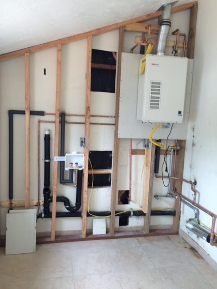 Images M and M Contracting