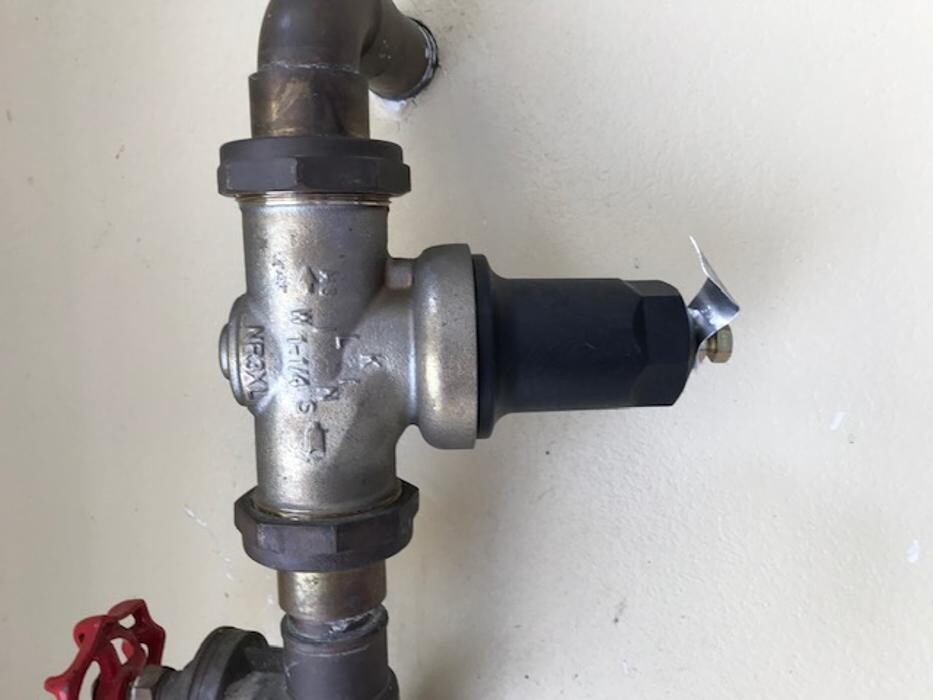 Images M and M Contracting