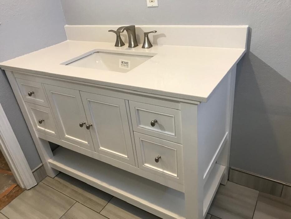 Images M and M Contracting